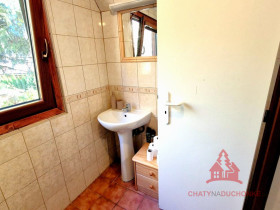 13-duchonka-chata-predaj-kupelna-umyvadlo