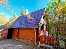 5-duchonka-chata-predaj-pohlad-z-boku-1