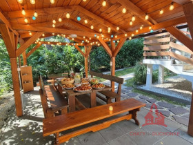 4-duchonka-chata-predaj-altanok-jedlo-hostina