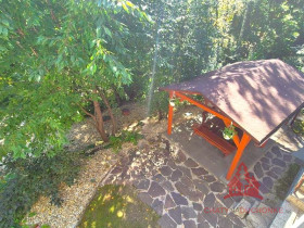 5-duchonka-chata-predaj-pohlad-na-altanok