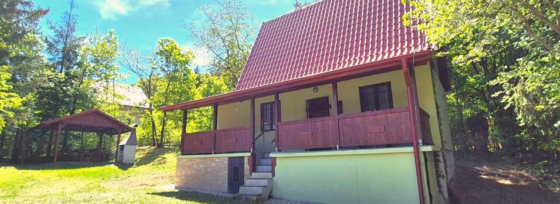 DUCHONKA – pekná ZELENÁ CHATA na predaj / altánok / skvelá TERASA